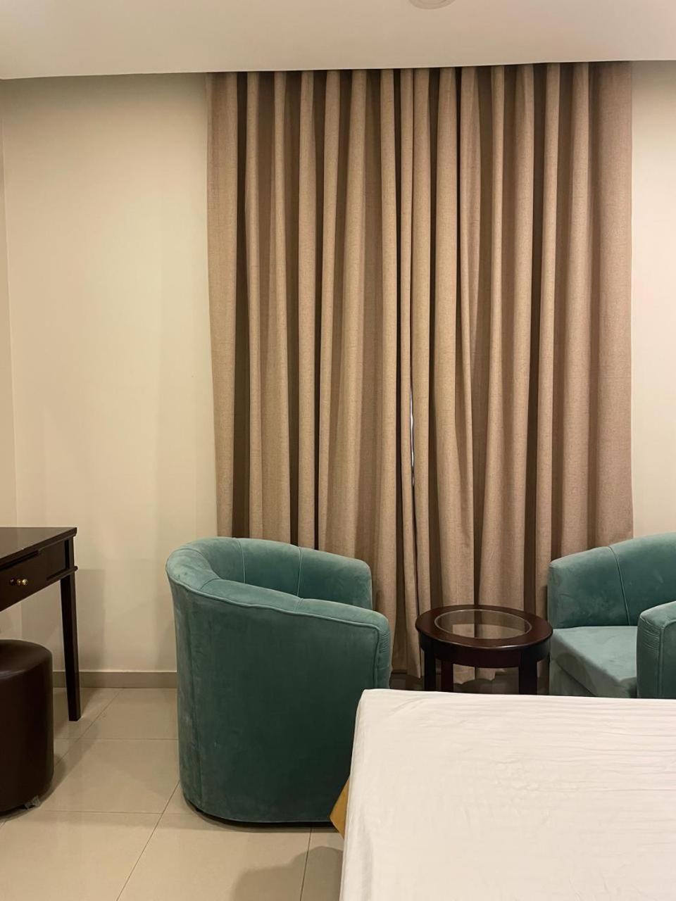 White Beach Hotel Suites Rabigh Esterno foto