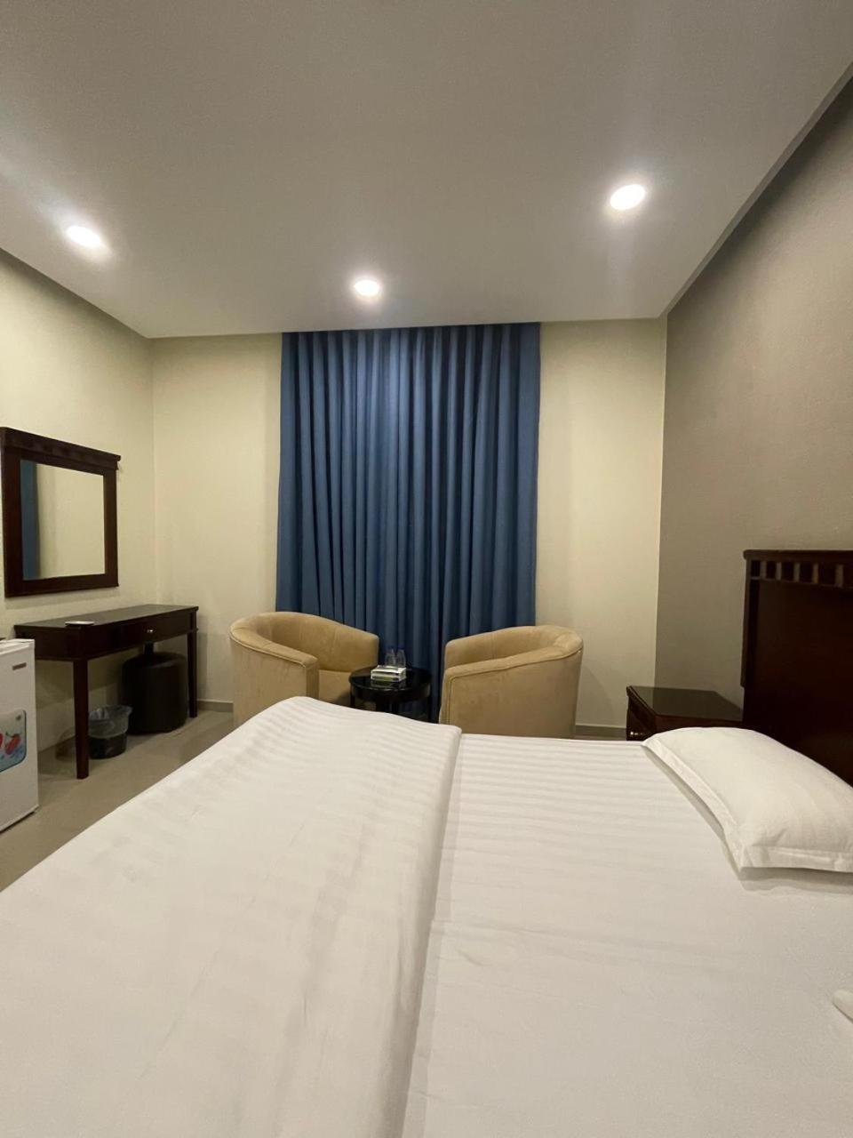 White Beach Hotel Suites Rabigh Esterno foto