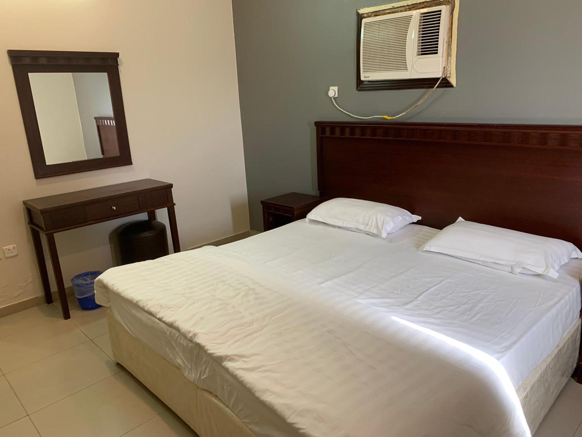 White Beach Hotel Suites Rabigh Esterno foto